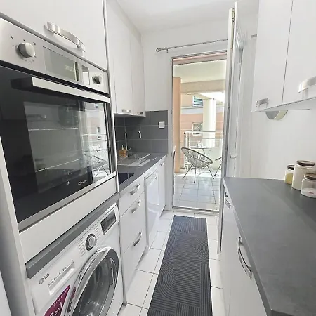 Appartement, Centre, Terrasse, Quartes Personnes 戛纳